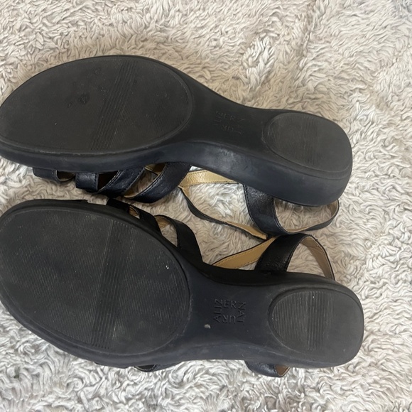 Naturalizer Women’s Black Leather Sandals size 9 1/2 - Picture 4 of 4